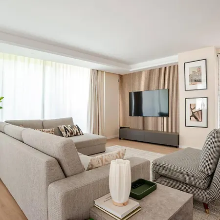 Airport Holiday home