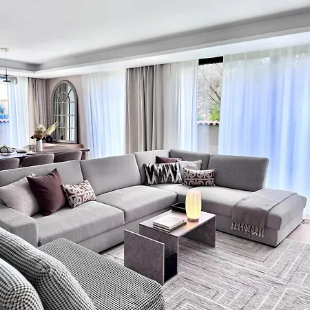 Holiday home Chic 2br House In Fiumicino- 10 Min From Airport Fiumicino